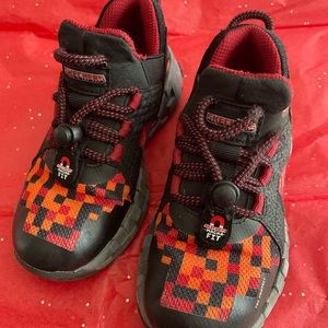 Sketchers boys shoes